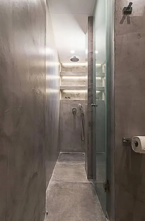 Centrally located studio next to Syntagma sq.