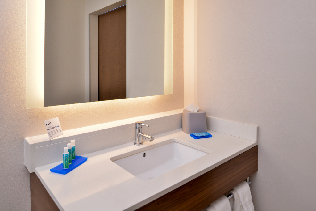 Holiday Inn Express & Suites - Van Horn by IHG