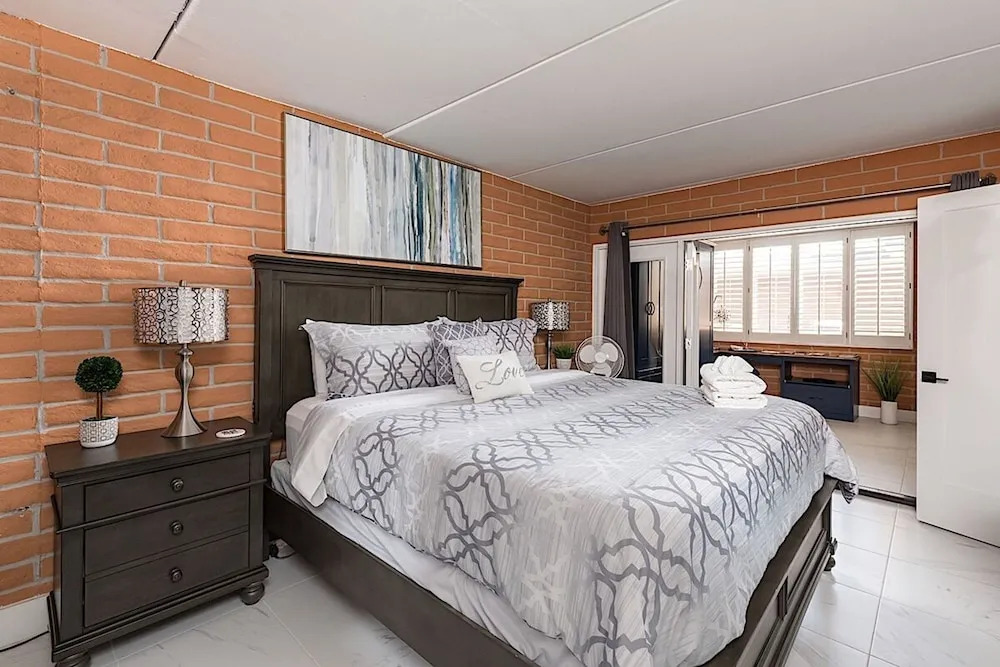 Northland Glam 3BR by Casago