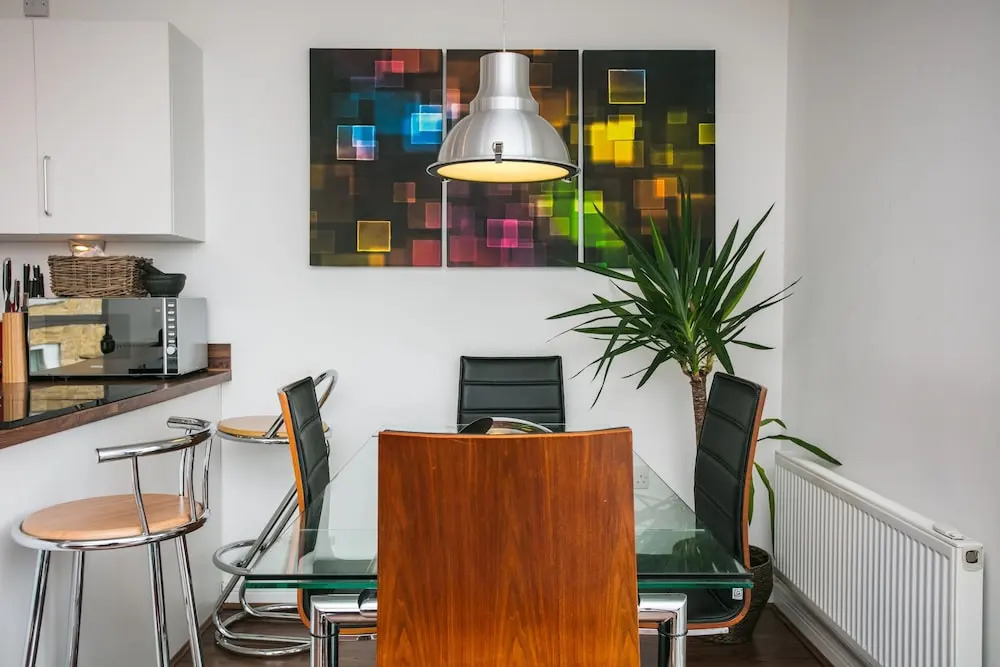3 Bedroom Apartment With City View