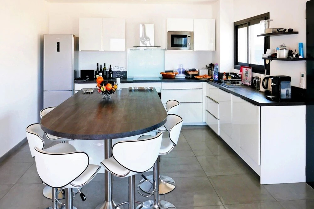 Villa-appartement Propriano - Sunny, 3-bedroom Apartment With Furnishe