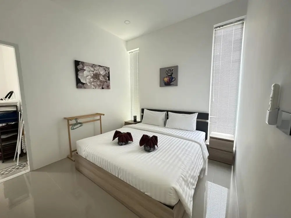 Modern 4 Bedroom Pool Villa KH-A5