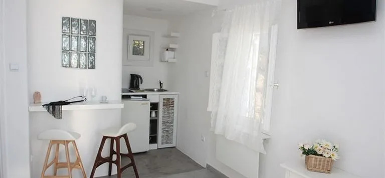 Marina View Studios & Apartments