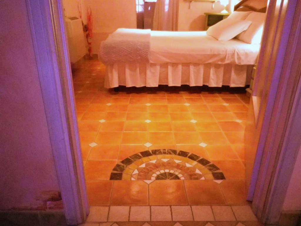 Elisart Guest House