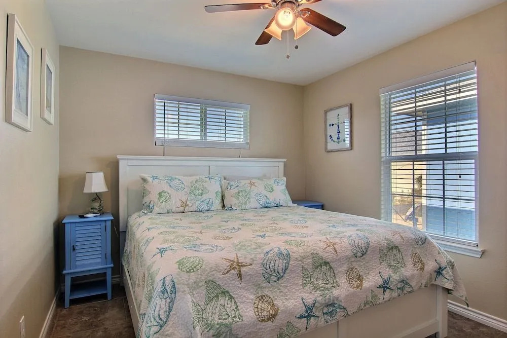 The Coast is Clear 3Br Home