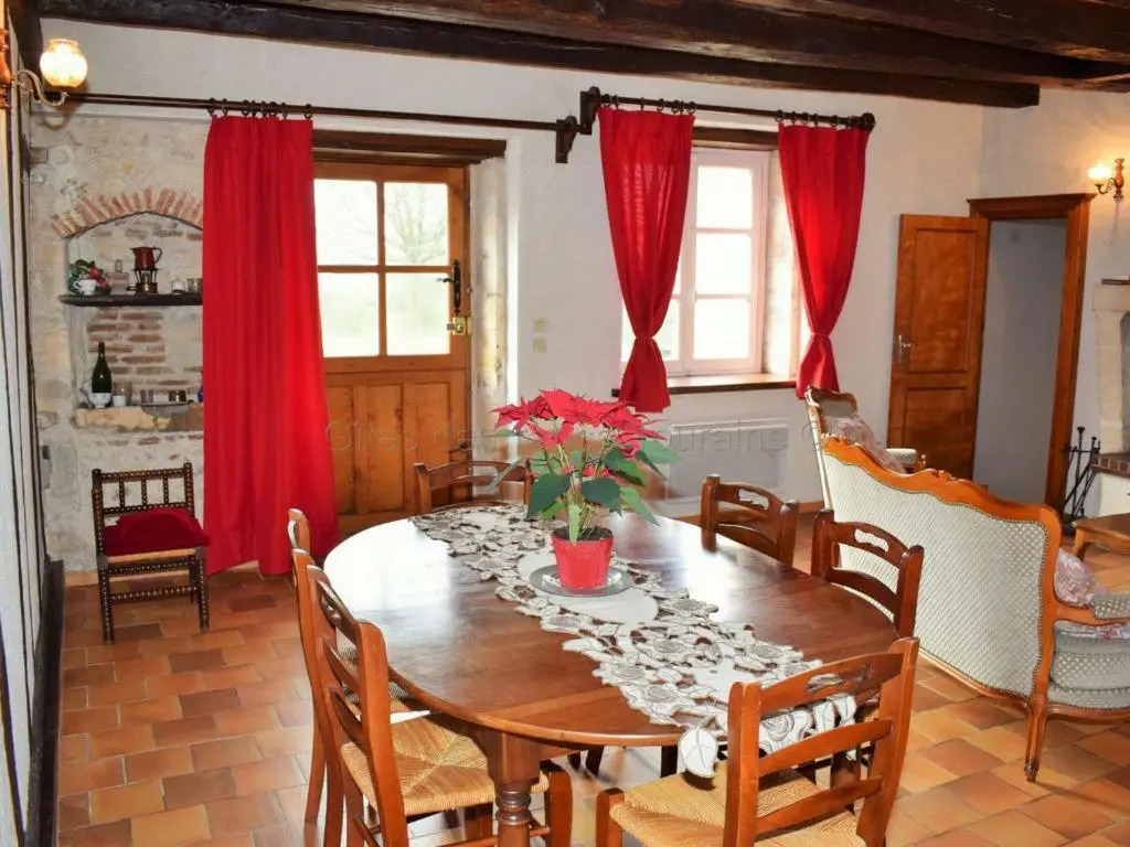 Maison de caractère avec jardin, climatisation et vélos près dAmboise - FR-1-381-357