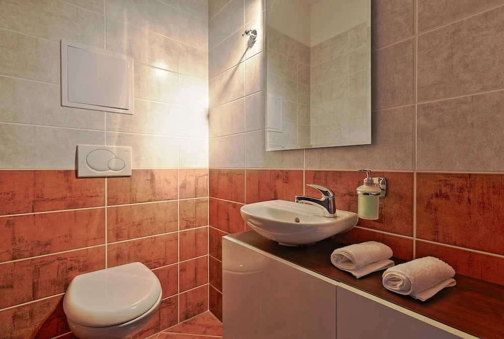 JR Flat Rental
