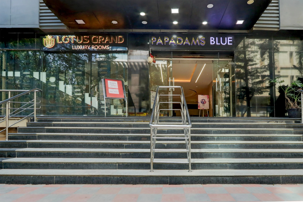 Super Townhouse Lotus Grand