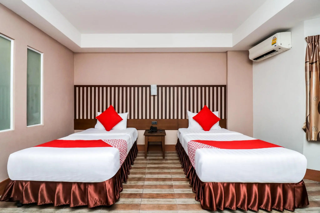 Ja Siam City by OYO Rooms