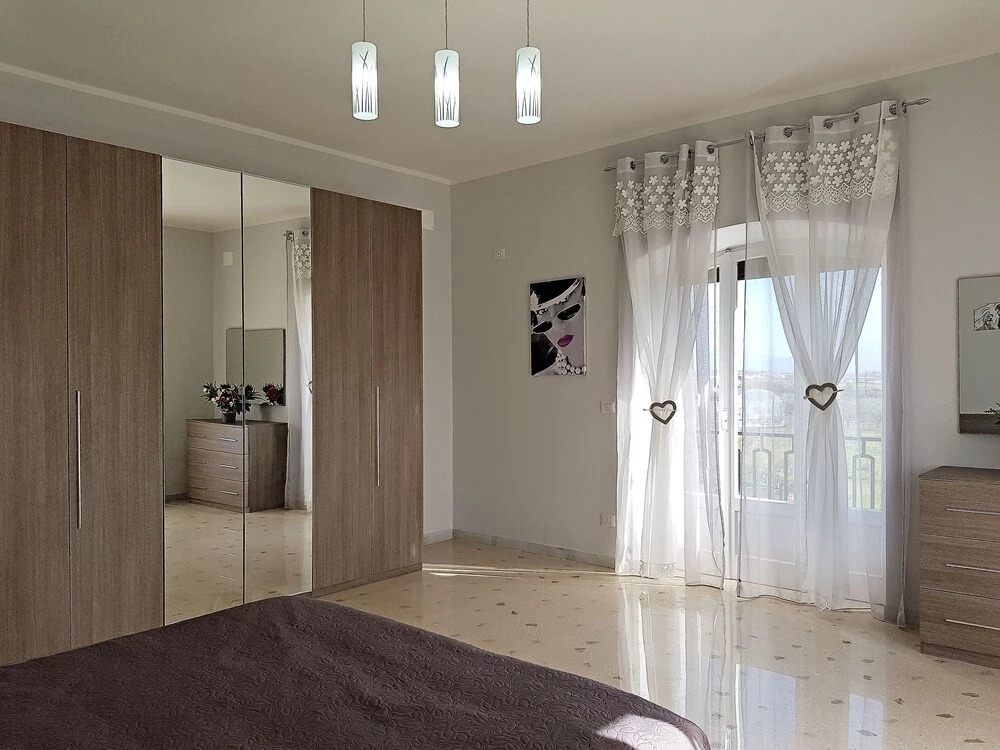 Cary-Villa 300mt dal mare