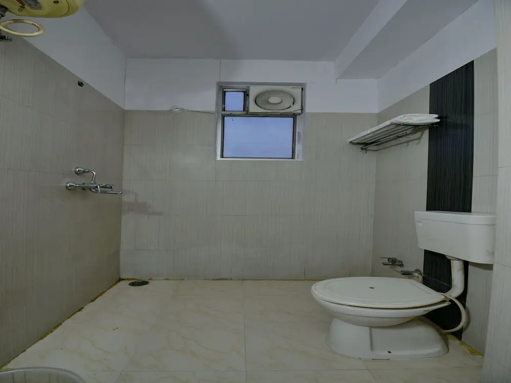 OYO 11754 Hotel Classic 7