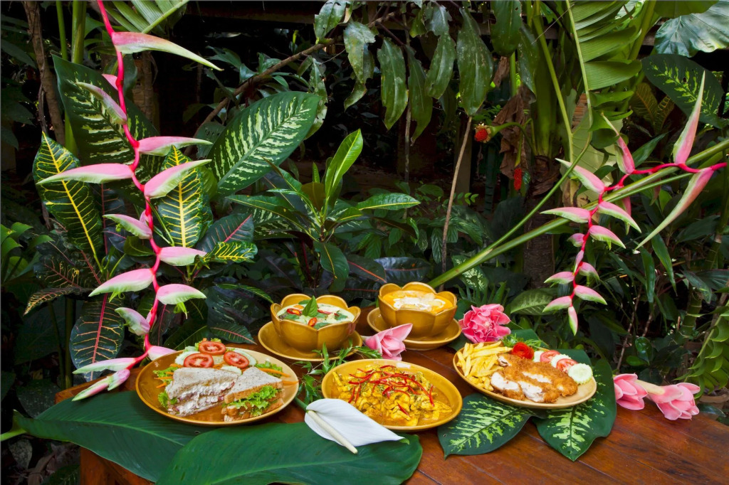 Khao Sok Riverside Cottages