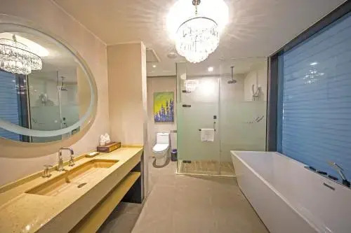 Lavande Hotel Taixing Jiangping Road