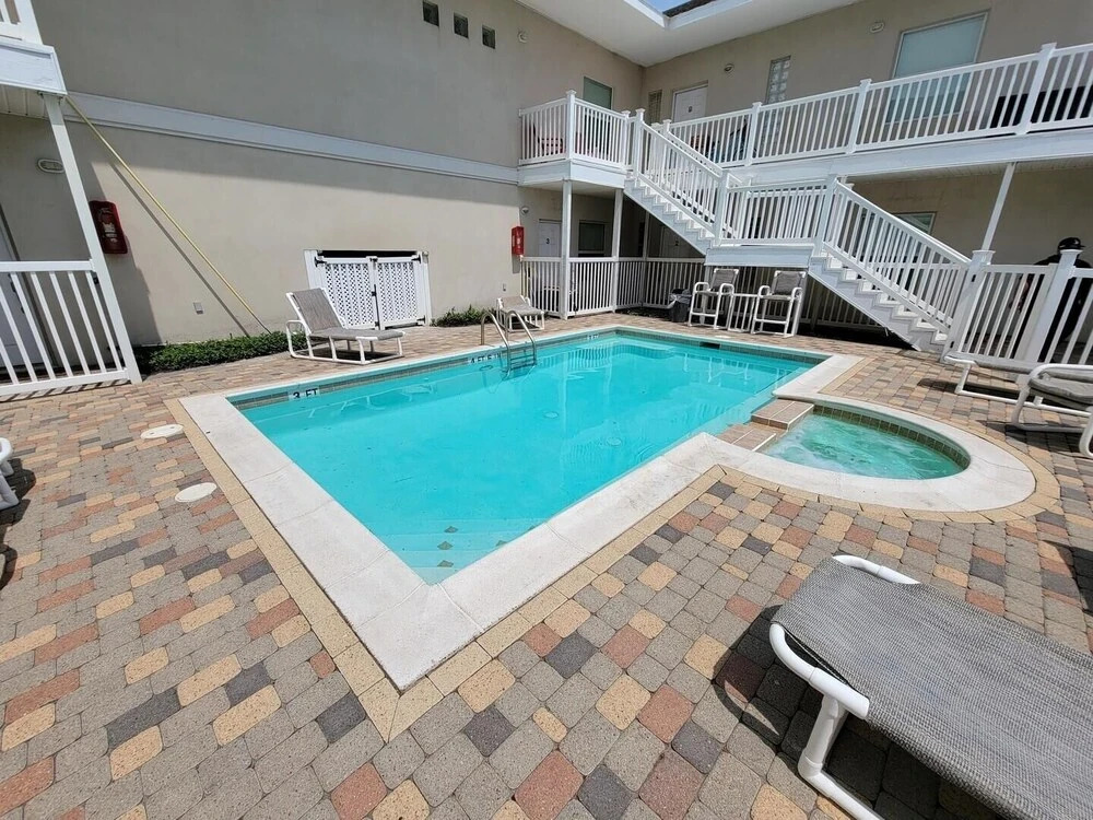 Sparkling Pool Easy Walk to Beach Los Cabos 2 Bedroom Home by Redawning
