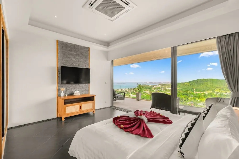 Villa Firefly