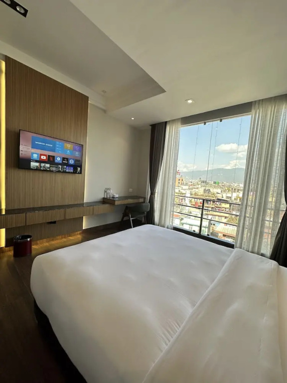 Lakhey Hotel