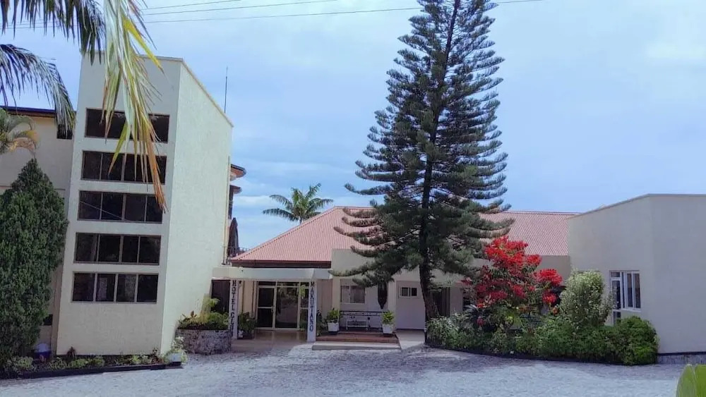 Makutano Club & Resorts