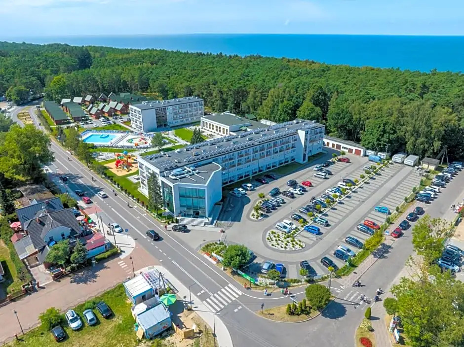 Zem-Tourist 250M OD MORZA, ODKRYTY BASEN, PLAC ZABAW, PARKING, WYŻYWIENIE