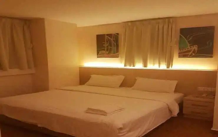 Indigo Inn  Metro Prima