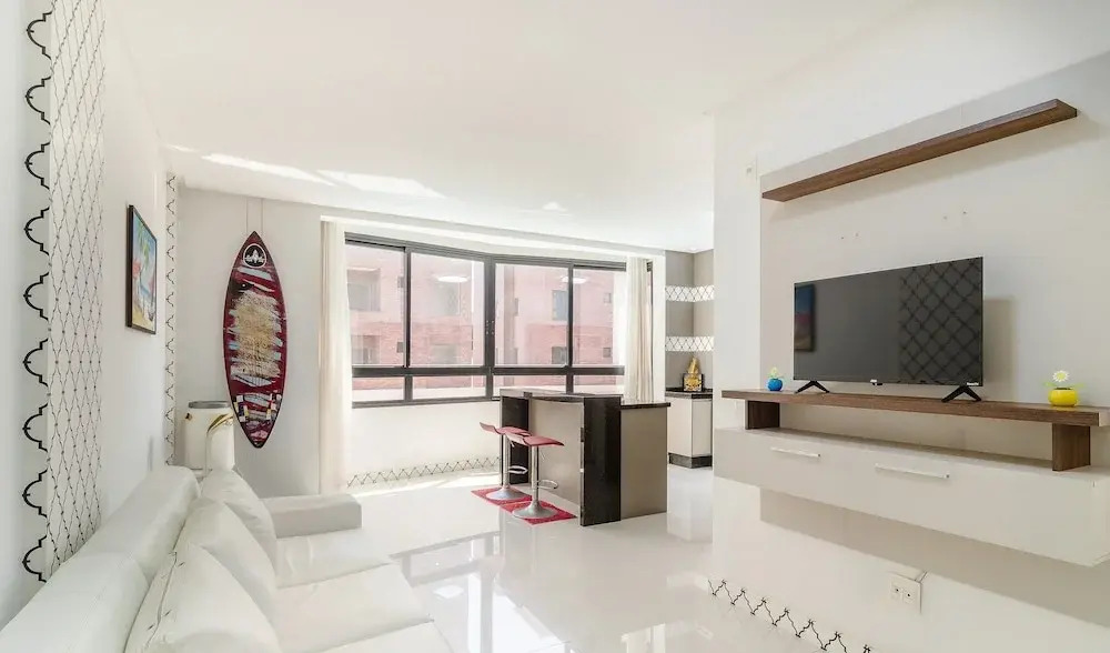 1BR Apt w/ Pool 650m From Beach Pdn0113