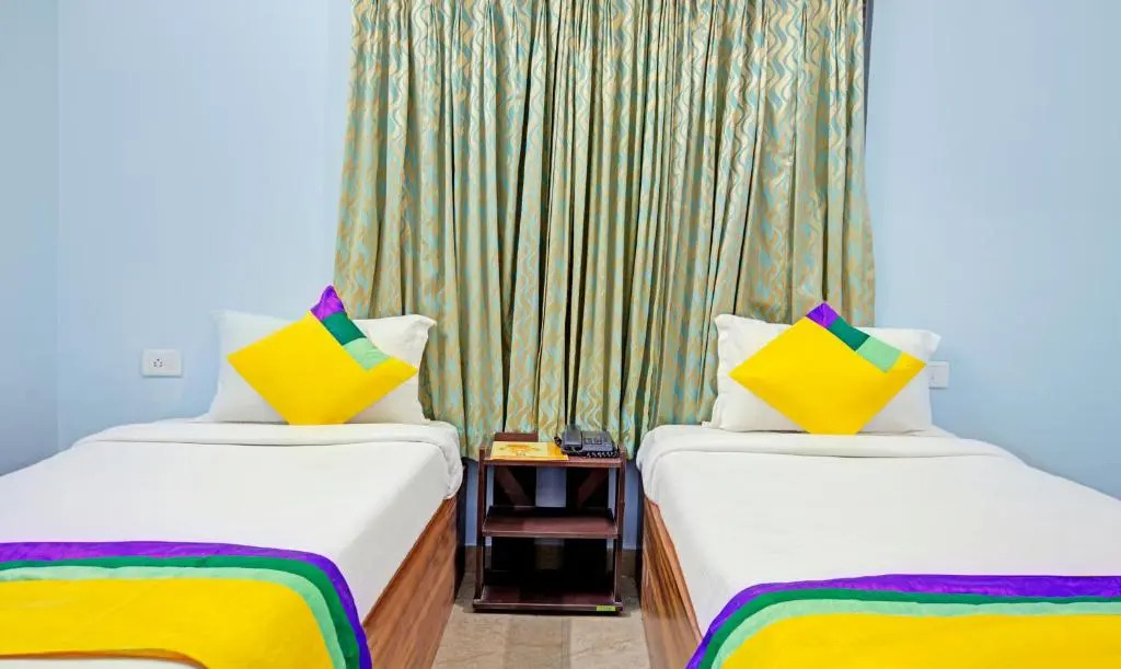 Itsy Hotels Sidhartha Residency