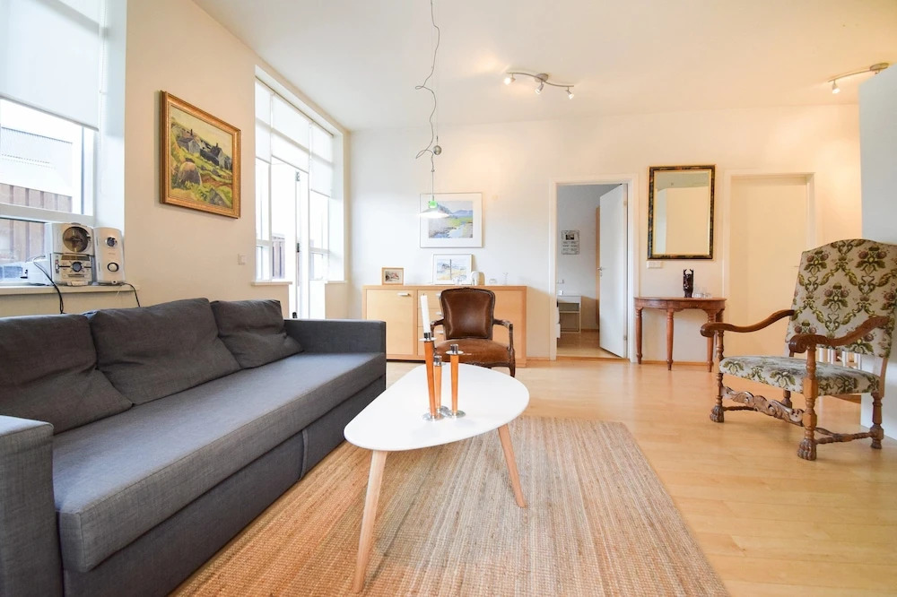 Apartment Þ6