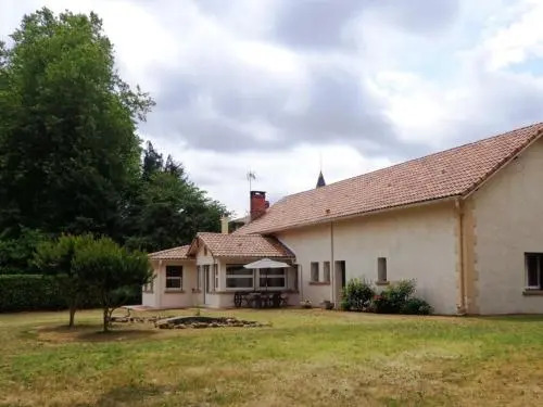 Gite Pouydesseaux, 5 pièces, 6 personnes - FR-1-360-20