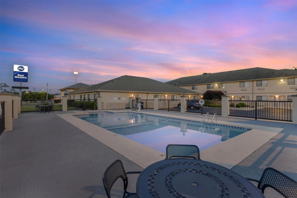 Best Western TimberRidge Inn