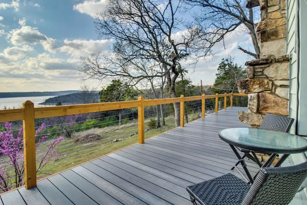 Henderson Cabin w/ Deck & Scenic Lake Views!