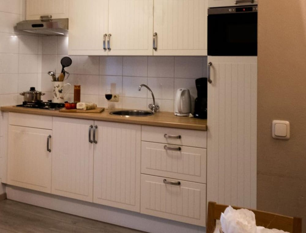 Modern Apartment Near Geuldal Epen