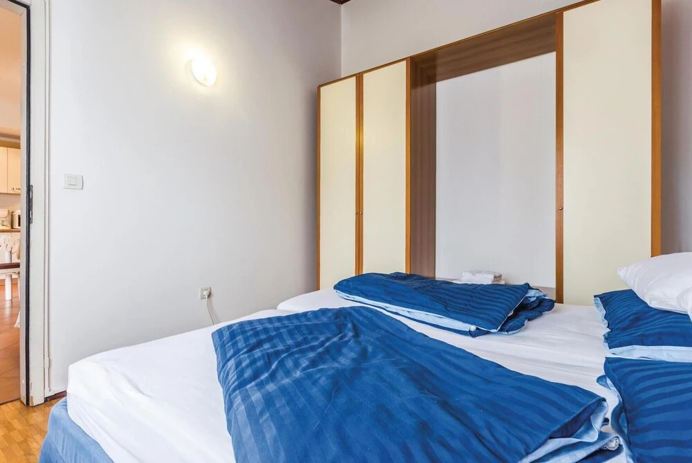 Stunning Home in Porec With Wifi and 2 Bedrooms