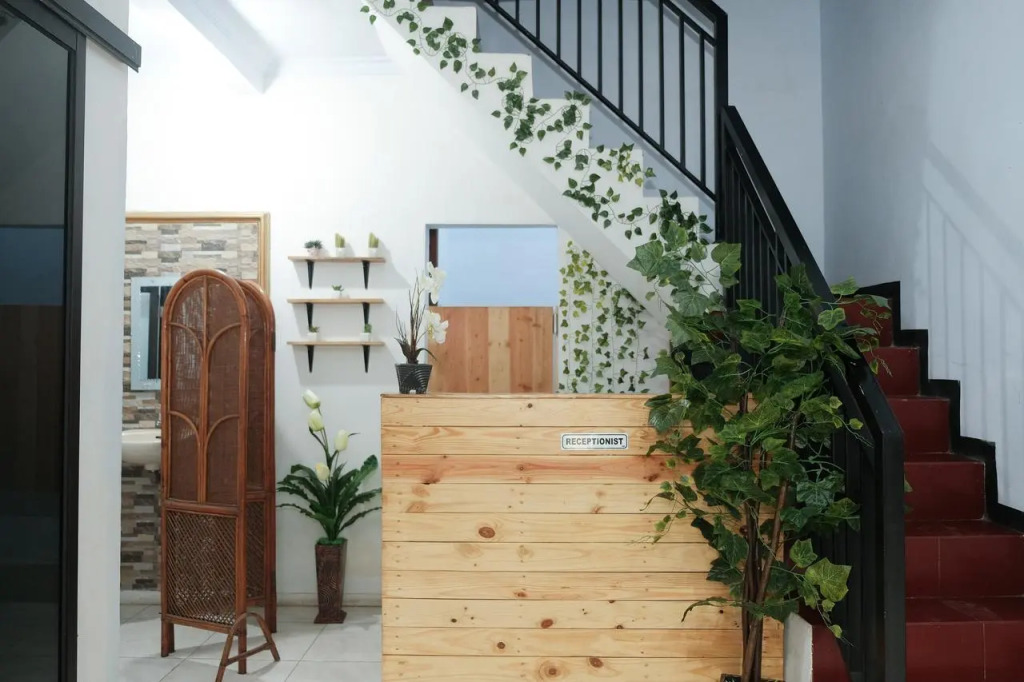 Oyo 1380 Velodrome Family House