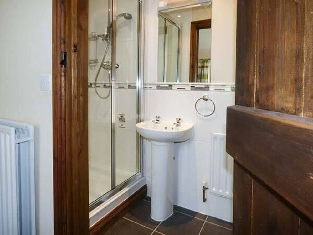 Mount Cottage-Uk42230
