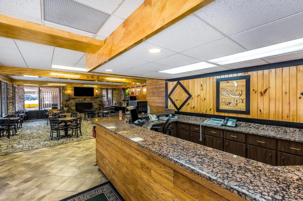 Quality Inn Creekside - Downtown Gatlinburg