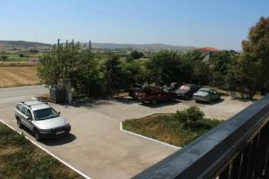 Vakis Apartments 1