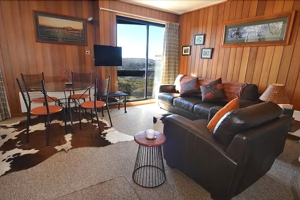 Hotham 1750 4
