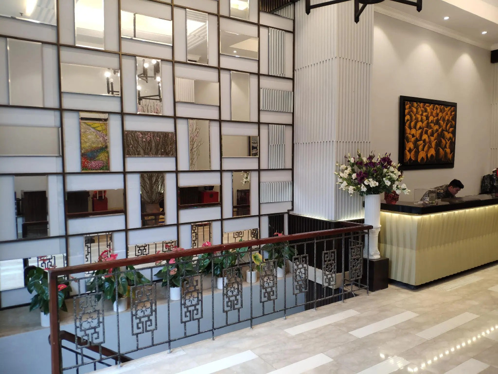 Church Boutique Hotel Hang Trong
