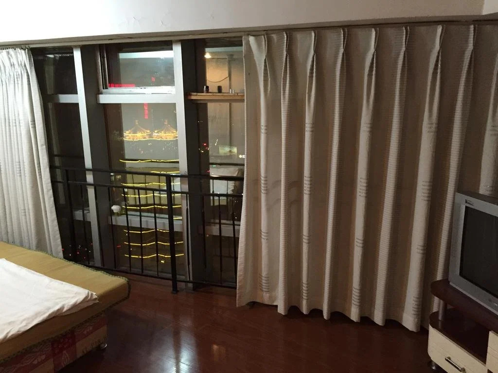 Yueliangwan Fashion Hostel