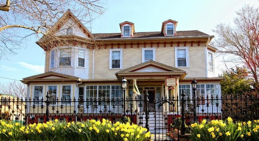 Wilbraham Mansion