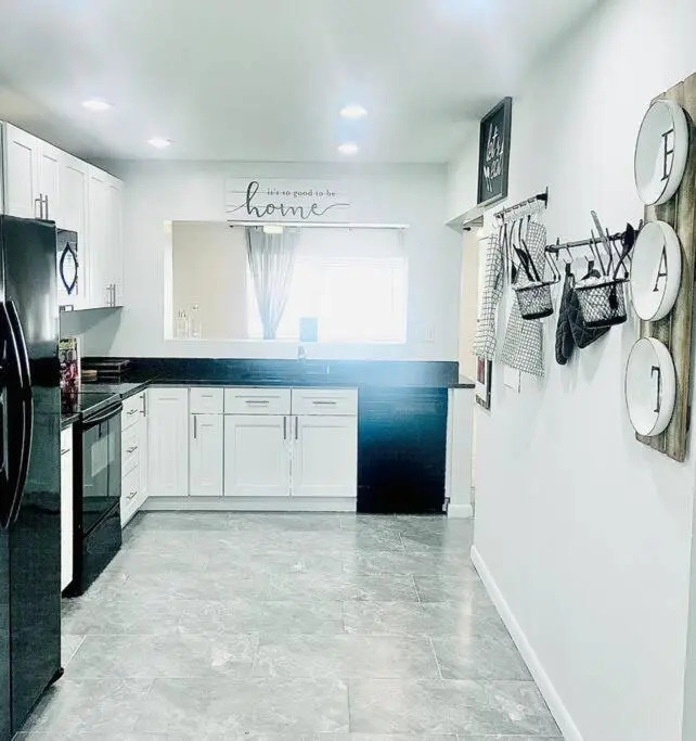 XL Fully Loaded 4Br 3BA Close to Beach & Downtown