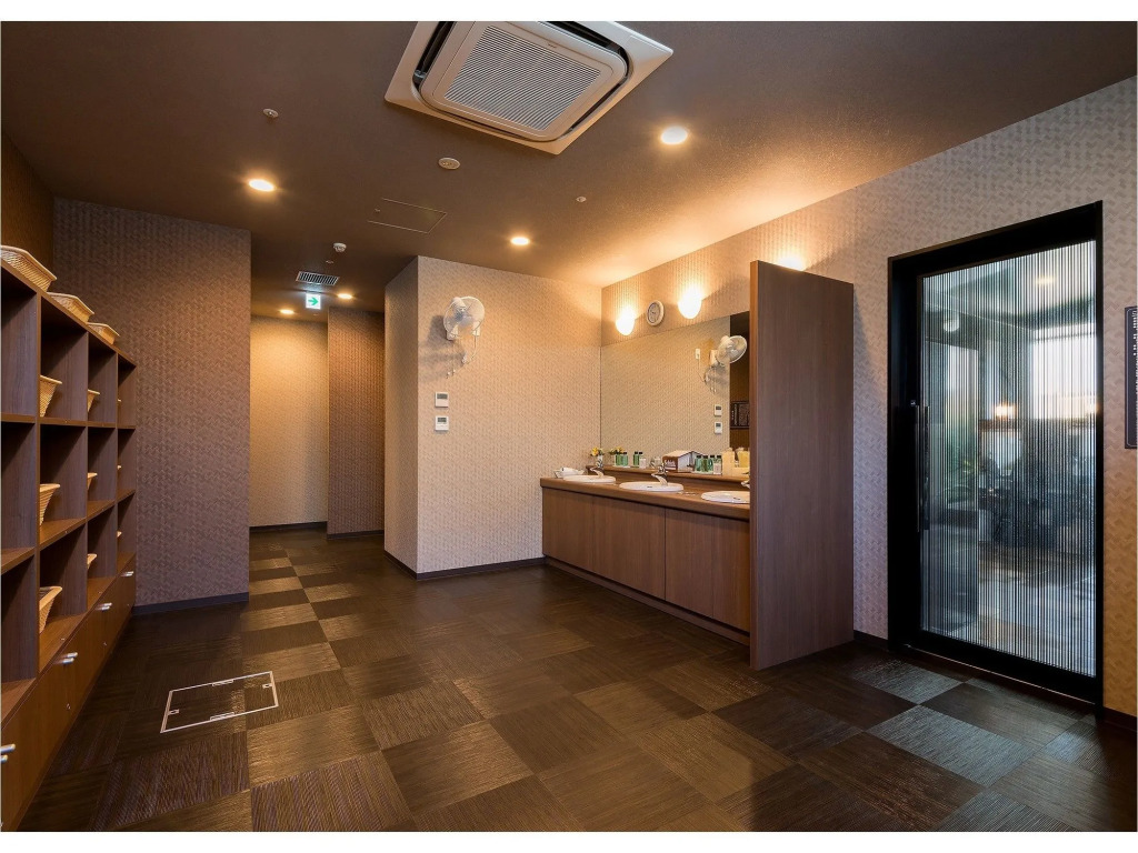 Hotel Route-Inn Chitose Ekimae