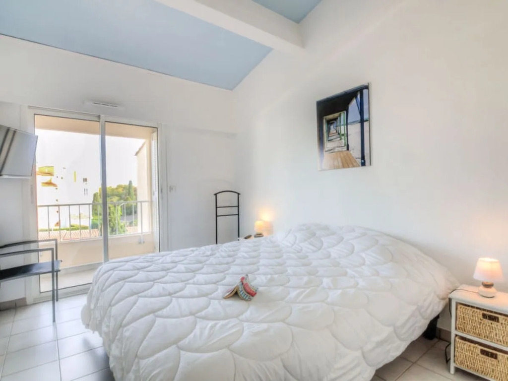 Bella Vista 16203