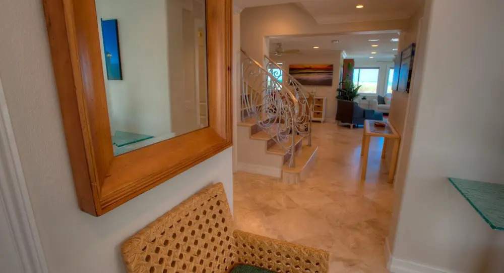 The Blue Horizon Apartment 9