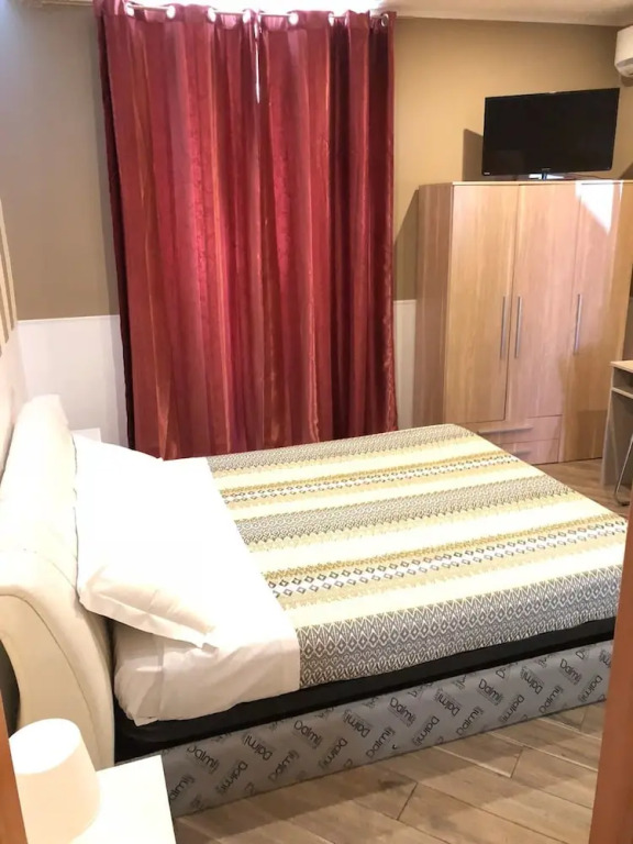 Rent Rooms Colosseum