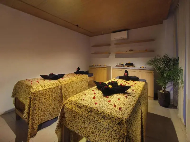 Nadi Hotel Legian