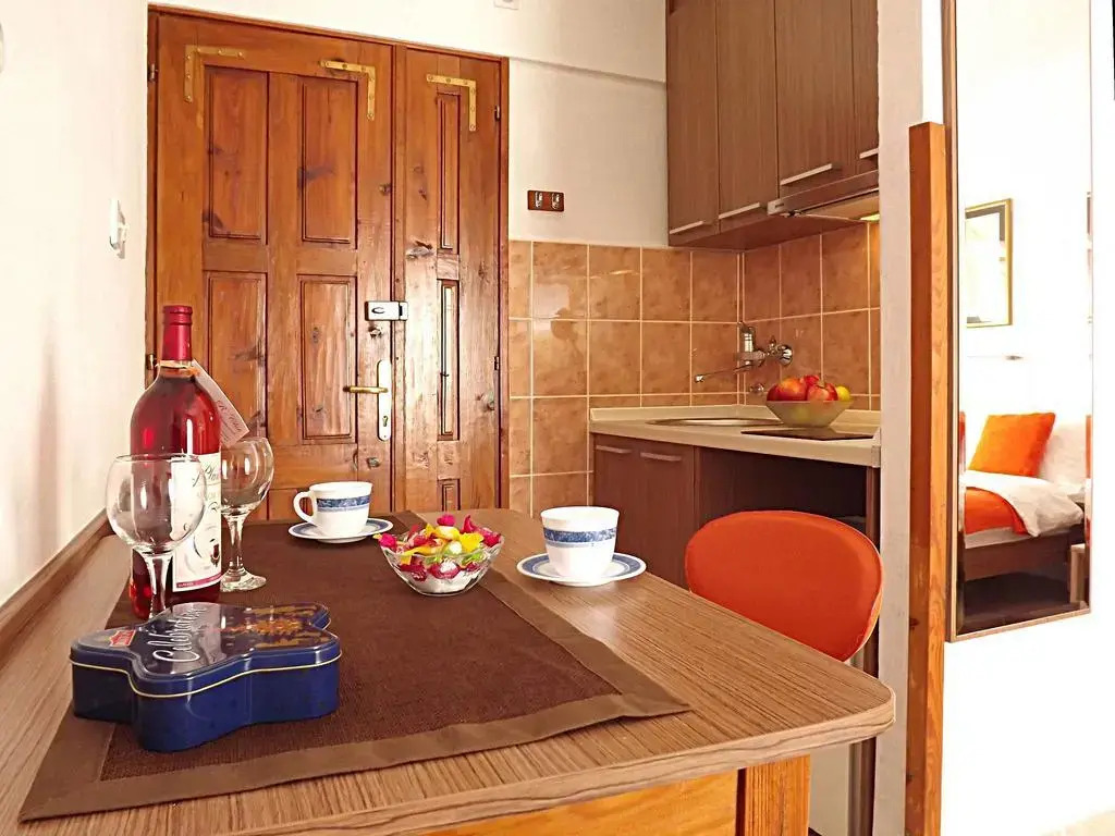 R club Apartments Old Town Budva