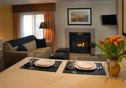 Chase Suite Hotel Kansas City