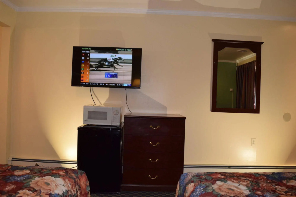 Top Hill Motel