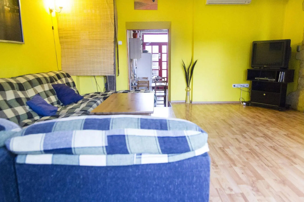 7x24 Central Hostel
