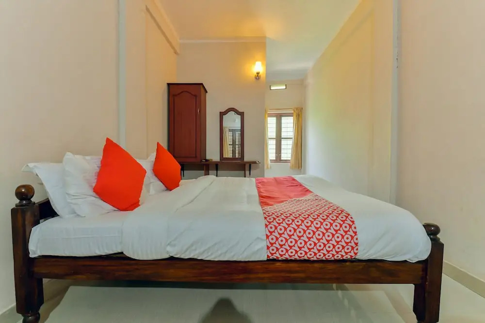 OYO 22767 Holidays Inn Wayanad